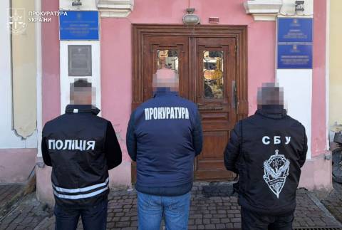 Мерчиню на Львівщині викрили на махінаціях із закупівлями для шкіл та садочків