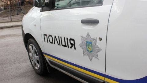 На Бущині затримали чоловіка, який побив поліцейську