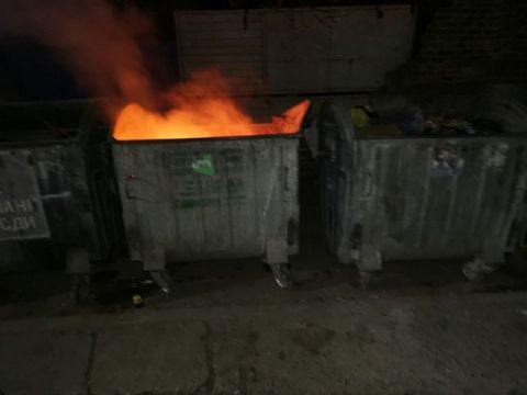 У Львові за рік невідомі спалили 11 контейнерів для сміття