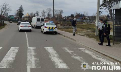 Поблизу Львові водій мікроавтобуса збив 10-річну дитину