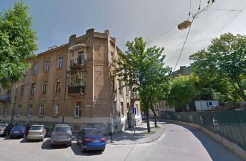 Комунальне приміщення у пам’ятці архітектури в центрі Львова здають в оренду за понад чотири тисячі гривень