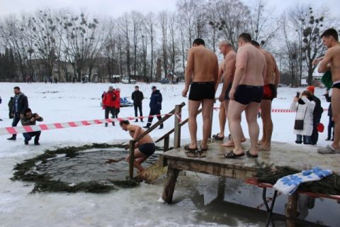 Для Водохреща на Львівщині вибрали 41 ополонку