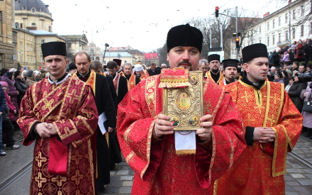 Хресна хода у Львові