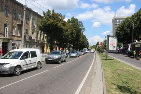 На проспекті Чорновола у ДТП травмувався мотоцикліст