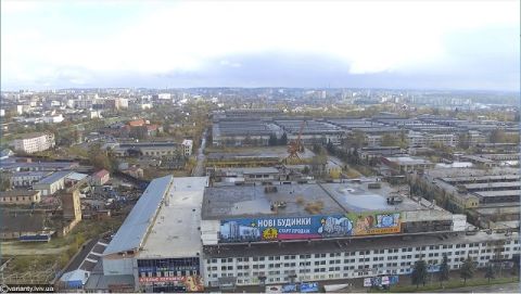 На складах Львівського автобусного заводу обвалилось перекриття. Оновлено