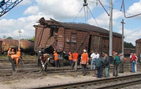 Прокуратура Львівщини перевіряє обставини вчорашньої аварії на залізниці