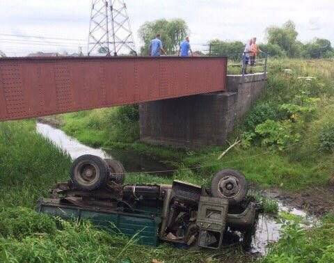 На Сокальщині у ДТП загинули водій та пасажир вантажівки