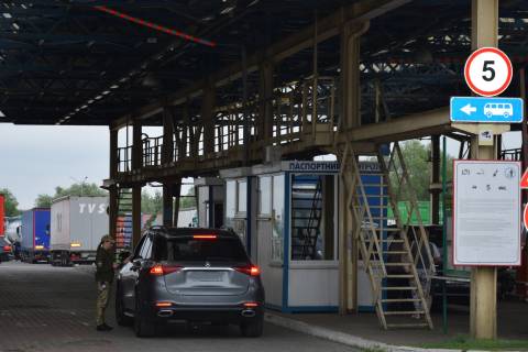 На кордоні з Польщею – черги з 115 авто