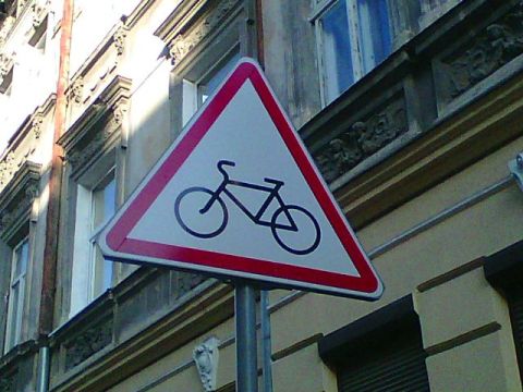 На Львівщині вантажівка на смерть збила велосипедиста