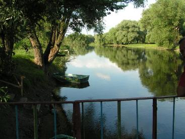 На Львівщині намагались незаконно забудувати берег Західного Бугу