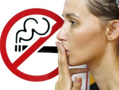 Депутати заборонили курити в громадських місцях