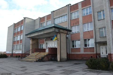 На Львівщині невакцинованих вчителів відсторонюватимуть від роботи без збереження зарплати