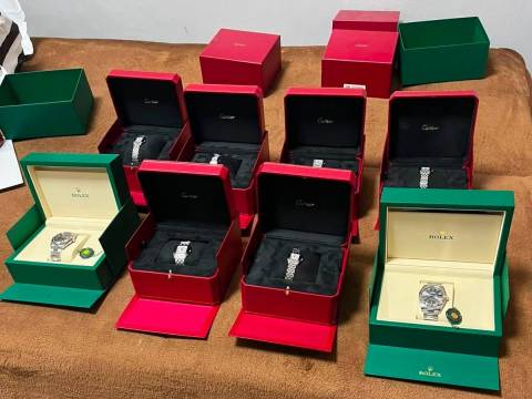 У Краківці виявили контрабанду елетних годинників на понад чотири мільйони гривень