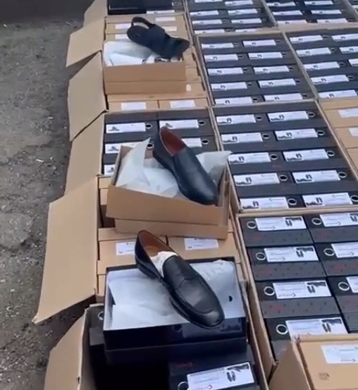 У Шегинях виявили контрабанду нового взуття під виглядом гуманітарної допомоги