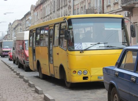 У робочій групі львівських перевізників крутитиметься 15 бариг