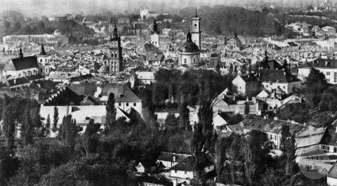 панорама старого Львова (фото: 1256.lviv.ua)