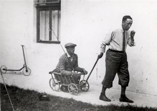 Карел та Йозеф Чапеки, 1930 (фото: nasregion.cz)