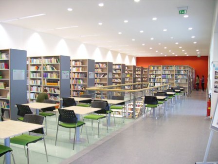Львівські бібліотеки для дорослих працюватимуть до 8 години вечора