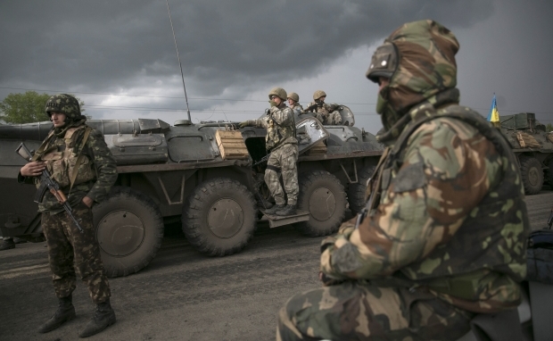 Влада нарахувала 953 загиблих військових на Донбасі за час АТО