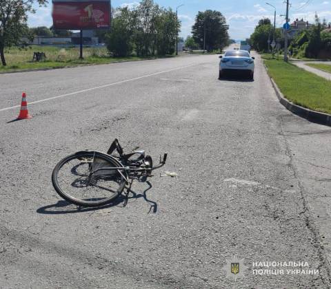 У Дрогобичі водій Renault Fluence на смерть збив велосипедиста