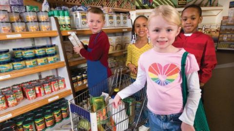 Уряд звільнив від сплати ПДВ продукти дитячого харчування