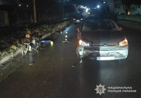 У Шептицькому районі в ДТП з легковиком постраждав скутерист