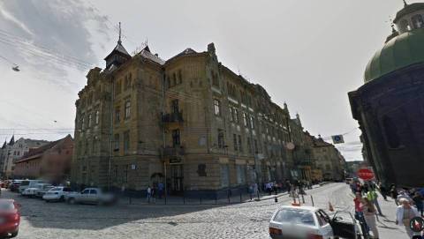 Депутати розглянуть петицію про збереження поліклініки на Руській