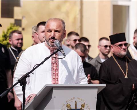 Декан церкви Архистратига Михаїла зареєстрував петицію проти проведення ЛГБТ-парадів у Львові