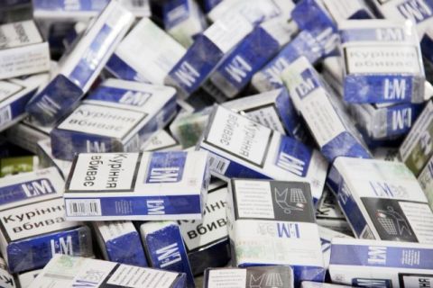 Львів'янин викрав цигарок майже на 14 000 грн