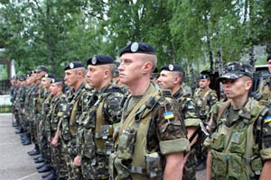 Янукович прибув на Яворівський полігон на військові навчання