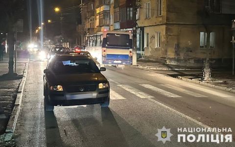 У Самборі водій Volkswagen Passat збив пішохода 