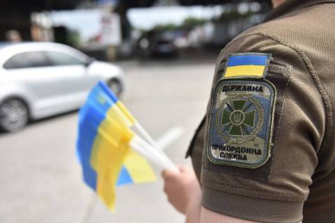 На кордоні з Польщею – черги з 30 авто