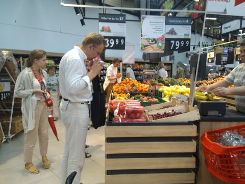 Львівські супермаркети на три дні відмовилися від целофанових пакетів