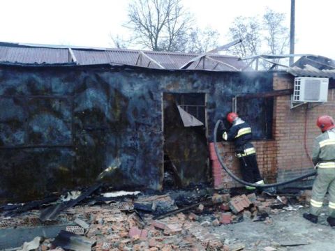 На Львівщині повністю згорів кафе-бар
