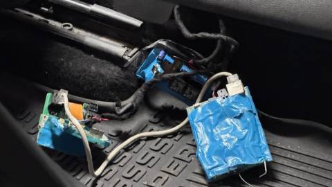 У службовому авто мера Львова виявили пристрій для прослуховування