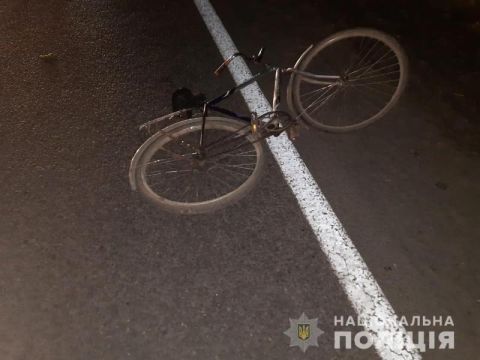 У Червоноградському районі в ДТП помер велосипедист