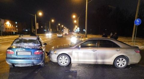 У Львові в ДТП загинув водій легковика