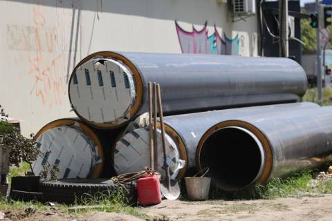 Мешканці Сихова залишаються без гарячої води через заміну аварійної тепломережі