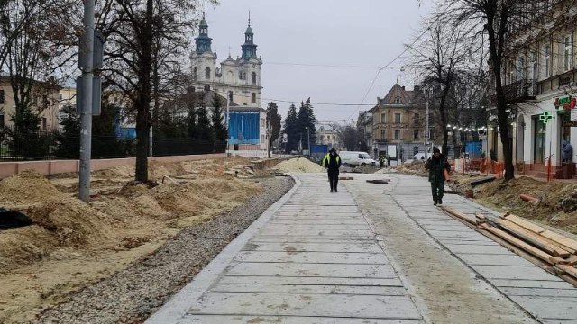 На вулиці Бандери облаштують громадський простір