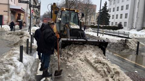 У Львові через вивезення снігу перекриють частину вулиць Чернігівської та Пекарської