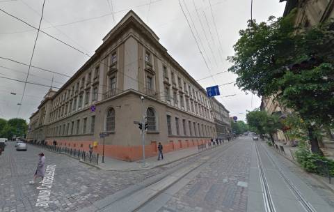 Будівлю головної пошти у Львові пропонують передати у власність Львівської облради