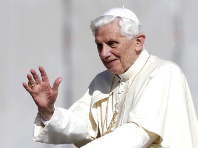 Бенедикт XVI офіційно став колишнім понтифіком