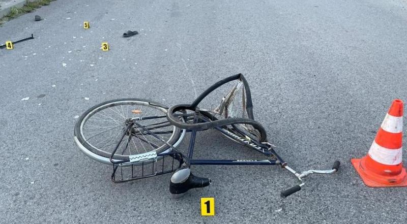 На Львівщині водій ВАЗу збив велосипедиста