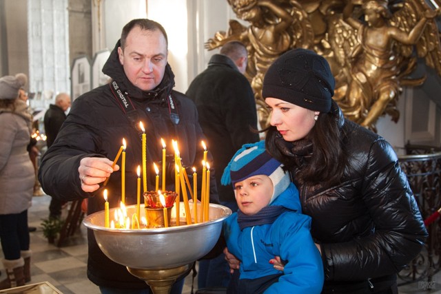 Сьогодні українці святкують Стрітення Господнє
