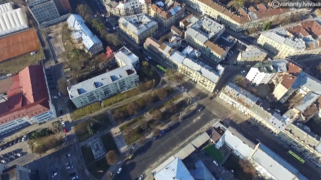 Площа Петрушевича з повітря