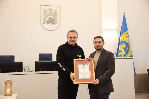 Дружина депутата Стеця орендує ділянку у комунального підприємства Львова
