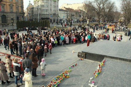 Більше 18 тис. грн. вдалося зібрати на благодійній акції на підтримку героїв АТО у Львові