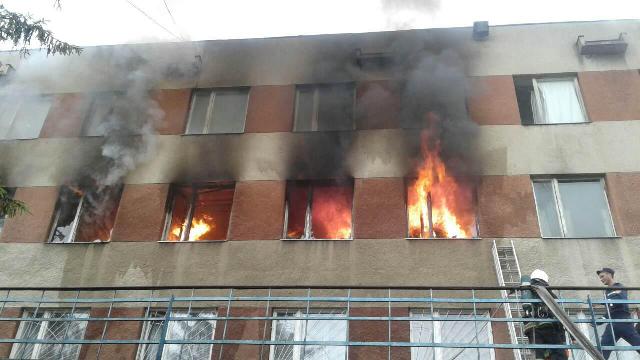 На Левандівці горіло депо Львівської залізниці