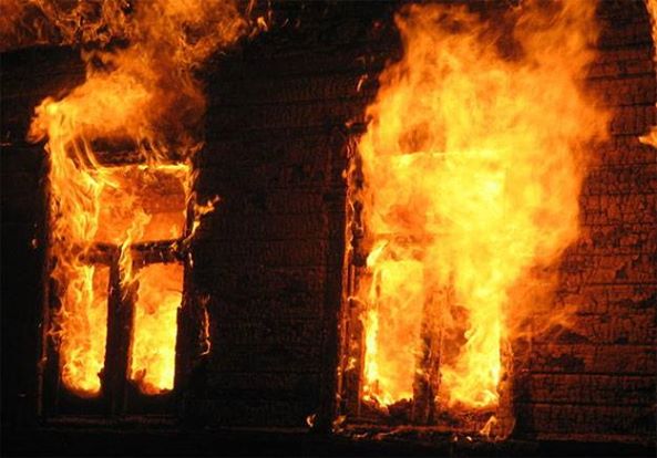 На Львівщині внаслідок пожежі постраждав власник будинку
