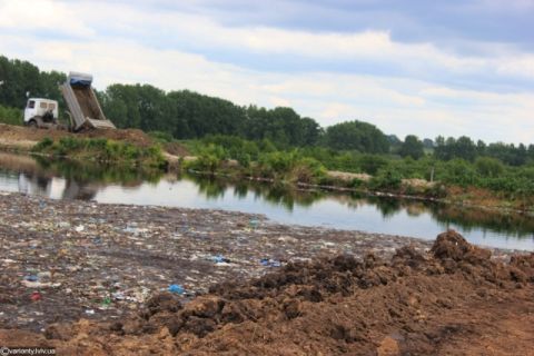 Забрудненість води та ґрунту поблизу Грибовичів перевищує норму